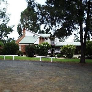 Park House Motor Inn